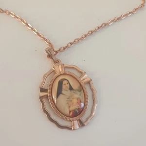 St Therese of Lisieux Color Pendant Rose Gold Tone Necklace Catholic Saint Pray - Picture 1 of 11