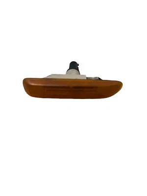 BMW 330i 2001 luz marcadora guardabarros pasajero Foto 1 de 4