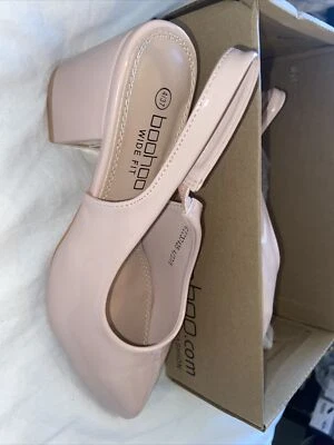 Tacones de ballet puntiagudos con tacón ancho para mujer Boohoo Wide Fit UK4 EU37 Foto 1 de 4