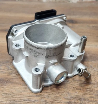 Corpo do acelerador eletrônico para Nissan Versa Versa Note 1.6L - Imagem 1 de 4