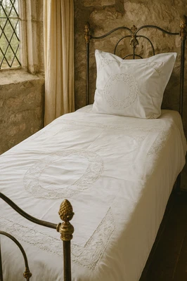 Vintage-Bettwäsche Stickerei – romantischer Landhausstil 135x220 cm+80x80 cm - Bild 1 von 4