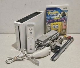 Nintendo Wii Console RVL-001 Bundle With Controller & 1 Game - Tested Working