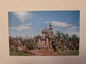Vintage Disneyland Postcard P12284 – Sleeping Beauty Castle Fantasyland – 1950s - Picture 1 of 2