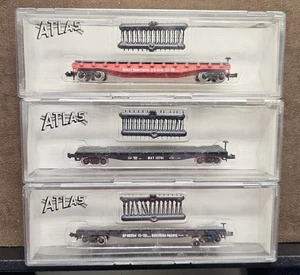 N Scale - 3-PACK - Atlas - 3807, 8, 9 - Flatcar, 50 Foot - GN, MKT, NP - Picture 1 of 13