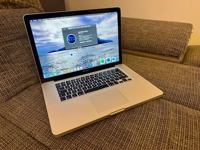 MacBook Pro 15 | Ἀkku neu | 10GB RAM | Intel i7 | 256GB SSD | MS Office 2021 - Bild 1 von 4