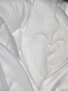 Minoroty Extra Thick Mattress Topper King Size, Down Alternative Fill Plush Matt - Picture 1 of 4