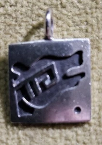 Vintage Navajo Dawn Lucas Sterlingsilber quadratischer Bär Anhänger. 0,75" - 4g - Bild 1 von 2