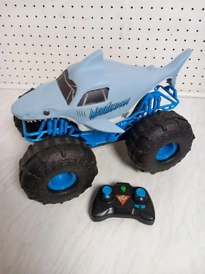 Monster Jam Megalodon Storm - RC-Truck - Amphibienfahrzeug - 1:15 -- 6806/2002 - Bild 1 von 3
