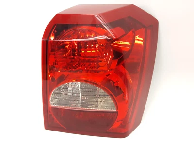 Luz trasera de freno OEM Dodge Caliber 2007-2012 lámpara lado del pasajero fábrica Foto 1 de 4