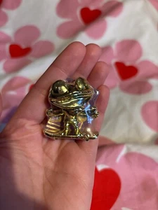 SEALED NEW Cadbury Chocolate Buttons Freddo Treasures Figure Toy Golden Frog - Picture 1 of 2