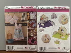 Simplicity Sewing Pattern 8109 Towel Dresses Pot Holders Oven Mitts lot of 2 - Picture 1 of 2