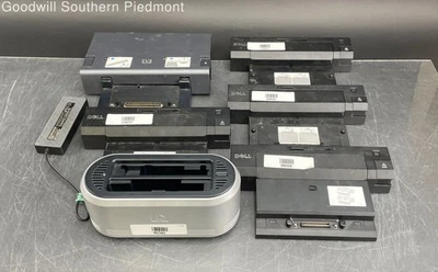 Lote de 7 estaciones de acoplamiento surtidas - sin probar Foto 1 de 4