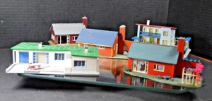 Lot of 5 HO Scale Patio Homes Assembled Used - Picture 1 of 20