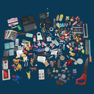 JUNK DRAWER - Vintage Toys KEY CHAINS Pins COINS Collectibles Lot 4 Lbs - Picture 1 of 16