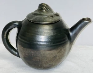 Rowantrees BLUE HILL MAINE GUNMETAL GREY 5 1/2" TEAPOT W/ LID - Picture 1 of 4