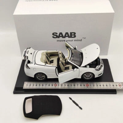 1:18 Scale Die Cast SAAB 93 9-3 Adjustable Soft Top Sport Car 4 Door Open White - Image 1 of 4