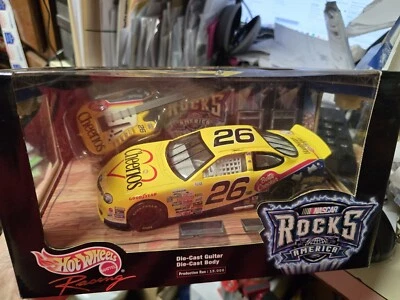 Johnny Benson Cheerios #26 Diecast con Guitarra "Nascar Rocks America" Nuevo Foto 1 de 3