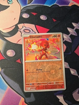 Charcadet 039/198 SV01: Scarlet & Violet Base Set Reverse Holo - Image 1 of 4
