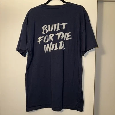 Yeti Navy White Built for the Wild Short Sleeve Graphic Tee Unisex XL EUC - Imagem 1 de 4