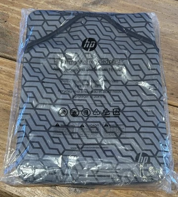 HP 14 LAPTOP SLEEVE L67075-001  Reversible GRAY/BLACK Geometric Print 14”x 10.5” - Image 1 of 4