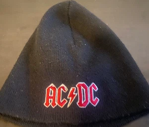 Gorro tejido negro con logotipo bordado AC/DC para hombre -Nuevo-Sin etiquetas - Imagen 1 de 3