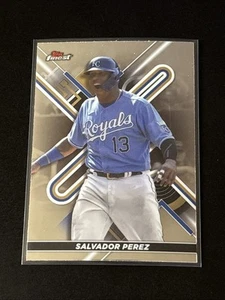 Salvador Pérez 2022 Finest Kansas City Royals #58 - Imagen 1 de 2