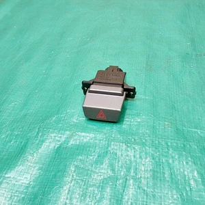 2013-2017 Honda Odyssey Emergency Hazard Light Switch Control OEM M26983 - Picture 1 of 3