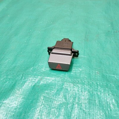 Interruptor de control de luz de peligro de emergencia Honda Odyssey 2013-2017 OEM M26983 Foto 1 de 3