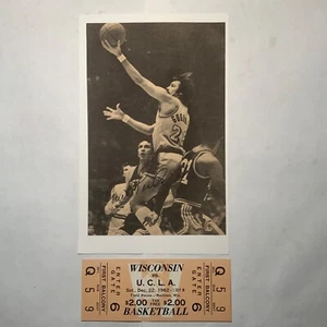 Gail Goodrich - signed 8 x 5 Foto + 22.12.1962 Ticket UCLA vs. Wisconsin - EX - Bild 1 von 5