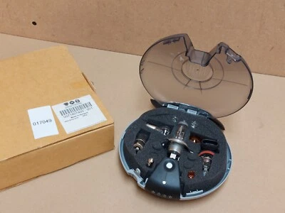 Fiat 500X Spare Lamp Bulbs Kit 2016-on 71807409 Genuine NEW - Image 1 of 4