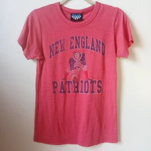 New England Patriots Women's V-Neck Pink Tee Medium T-Shirt Boston Sports M Pats - Picture 1 of 10