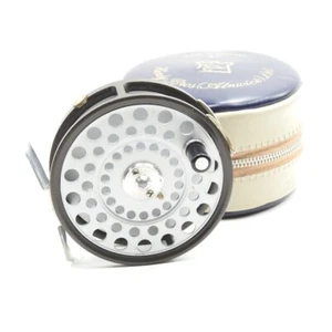 Hardy L.R.H Lightweight Fly Reel. Two-Screw Guard. W/ Case. Made in England. - Picture 1 of 8