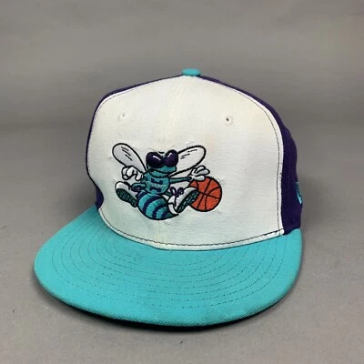 Boné Charlotte Hornets Snapback Branco Azul-petróleo Nova Era 9FIFTY Logotipo Vintage Usado - Imagem 1 de 4