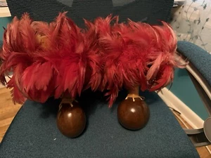 Hawaiian Red and Yellow feathered Rattles Maracas ( vintage) - Bild 1 von 8