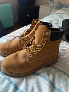 Women’s Timberland boots size U.K 4.5 Women’s US6-7 - Picture 1 of 3