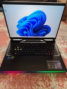 MSI RAIDER GE68HX 13VF-058ES,RTX™ 4060,RAM 32GB,16" QHD+ 240Hz, Intel i7-13700HX - Imagen 1 de 14