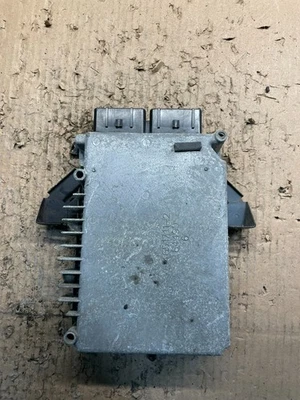 Chrysler Sebring 1996 módulo de computadora de motor ECM ECU PCM U1708 DG Foto 1 de 4