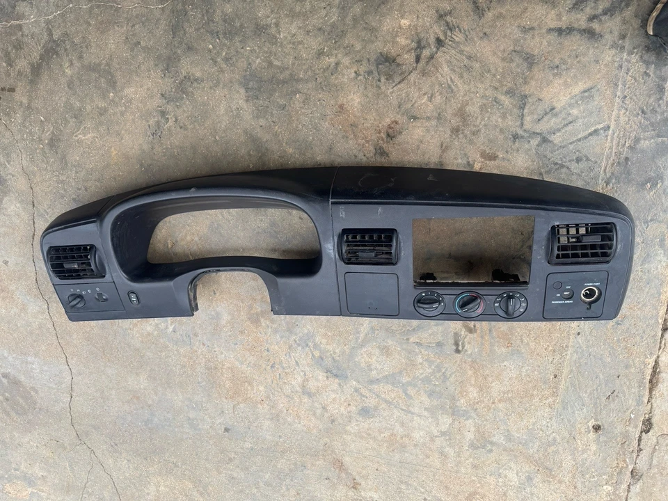 2005-2007 Ford F250 F350 Super Duty Dash Panel Cluster Bezel Black - Image 1 of 4