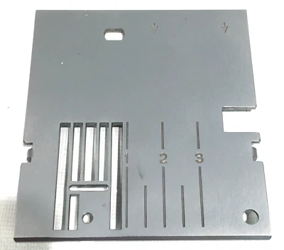 Máquina de coser creativa Pfaff Needle Throat Plate 7530 parte # 98-694421-00 usada en excelente estado Foto 1 de 2