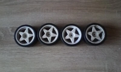 On Road Räder Weiss für fast alle 1 zu 10 er Modelle guter Zustand  - Bild 1 von 4