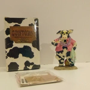 Ganz Cowtown 1993 King Cowmooamooa Figurine Beach Bum Sunglasses Drink towel - Picture 1 of 4
