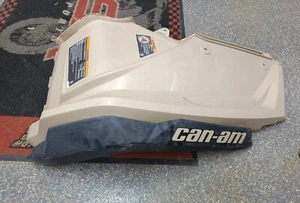 Guardabarros trasero y acampanado Can-Am OEM 2022 Outlander 850 XMR LH 705006304 **USADO** - Imagen 1 de 5