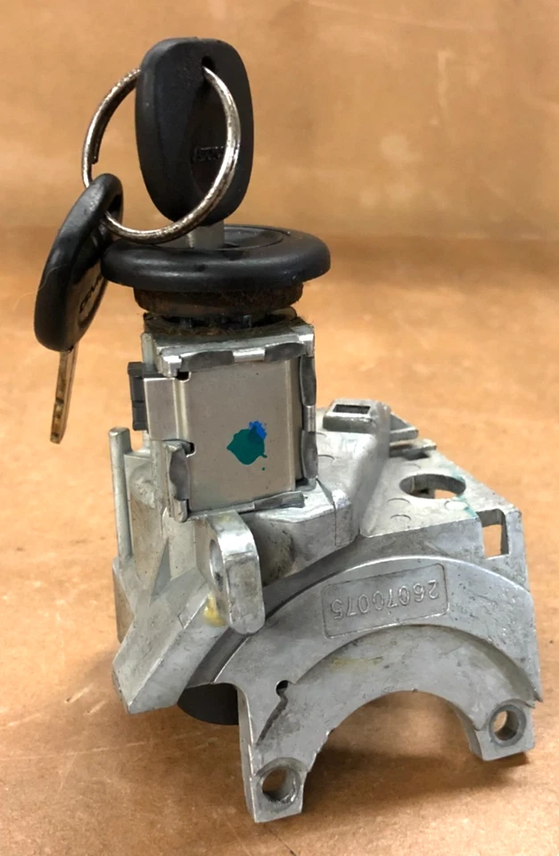 2004 年 gmc sierra ignition 2003 - 2006 雪佛兰 silverado — 第 1/3 张图片