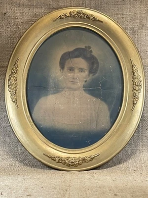 Marco de fotos victoriano ovalado ornamentado vintage retrato de vidrio color dorado 17 x 14 Foto 1 de 4