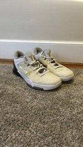 2012 Mens Nike Kobe Vii 7 System Elite Home White Gold Black size 14 - Picture 1 of 8