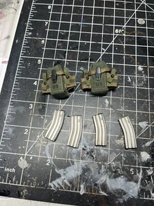 1:6 Scale DAM 78080 US Marine Gunnery Sergeant Crews - LC2 Mag Pouches w/ Mag x4 - Picture 1 of 8