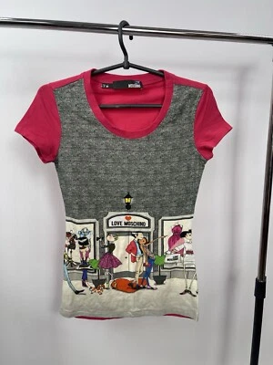 Camiseta Love Moschino Talla 2 USA Estampado Urbano Multicolor Foto 1 de 4