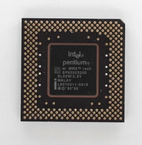 Socket 7 Processor CPU - Intel Pentium MMX 200 - 200MHz - SL23W - TESTED - Picture 1 of 2