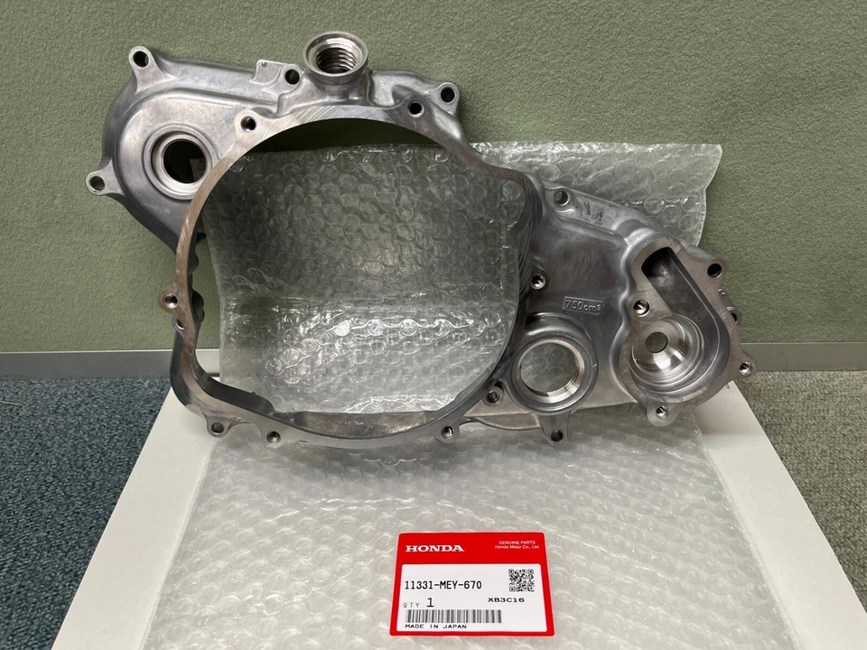 Nueva cubierta de embrague genuina para manivela derecha Honda 05-17 CRF450 X OEM auténtica Foto 1 de 2