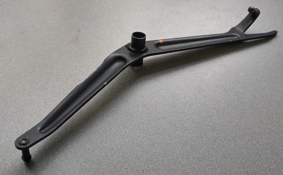 MUY BONITO USADO ORIGINAL GENUINO PORSCHE 928 ACELERADOR DE GAS PEDAL PALANCA DE MARCHA ATRÁS Foto 1 de 3